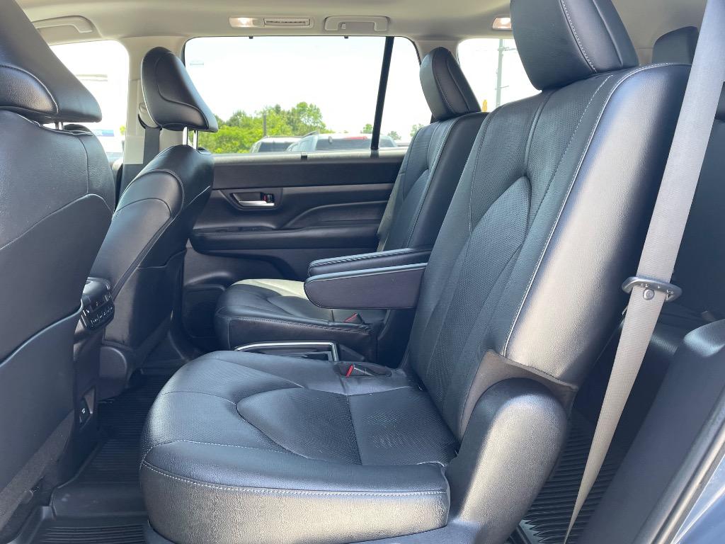 2024 Toyota Highlander - $46,999