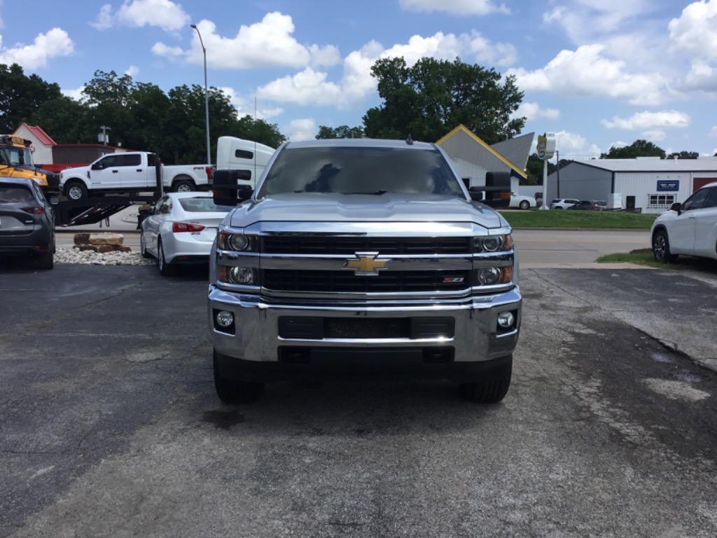 2015 Chevrolet Silverado 2500 - $34,999