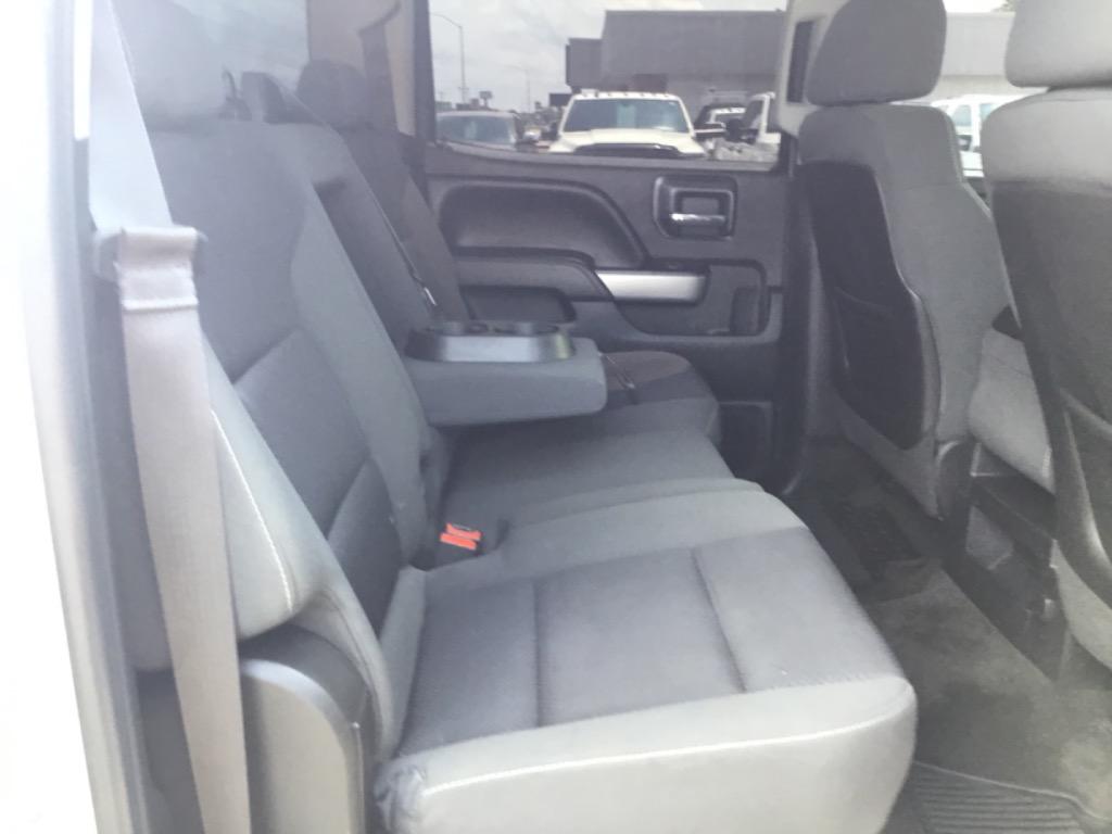 2015 Chevrolet Silverado 2500 - $34,999