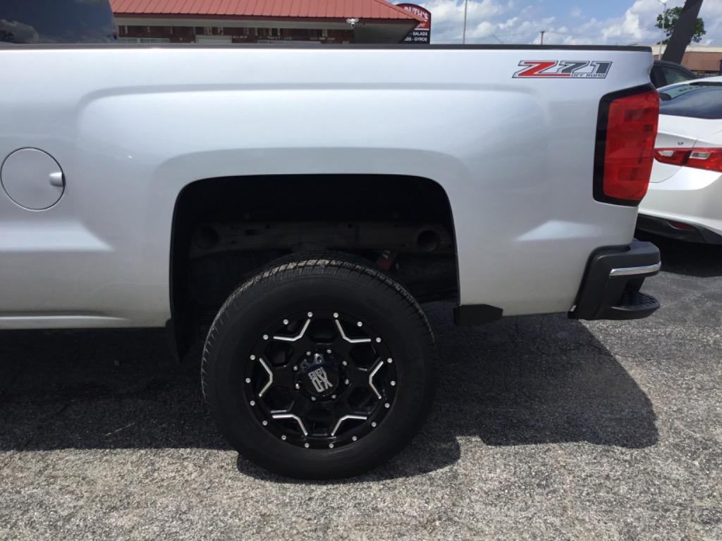 2015 Chevrolet Silverado 2500 - $34,999