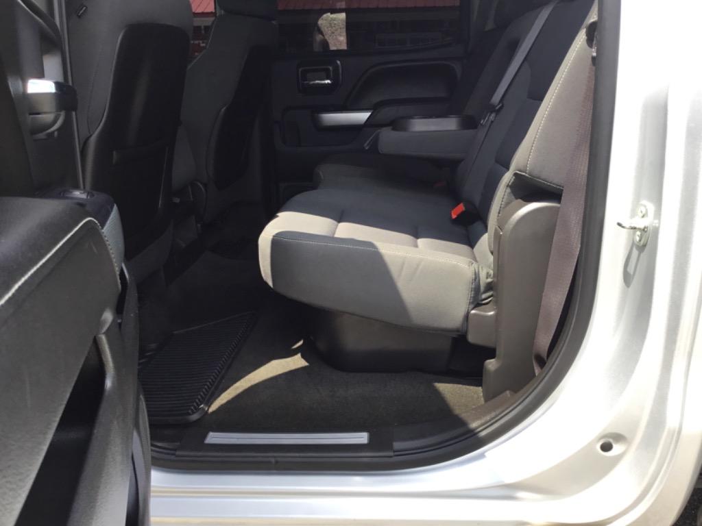2015 Chevrolet Silverado 2500 - $34,999