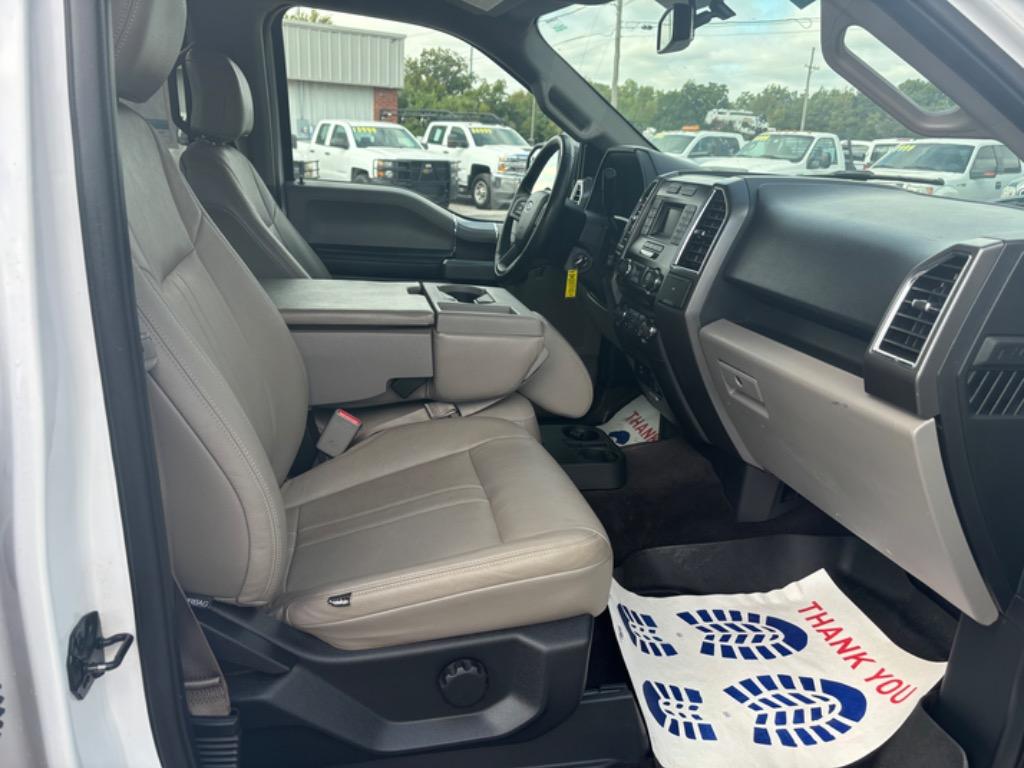 2016 Ford F150 XLT photo