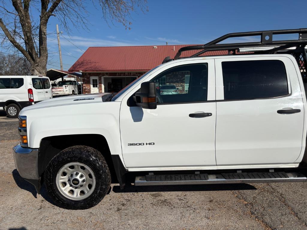 2017 Chevrolet Silverado 3500 W/T photo