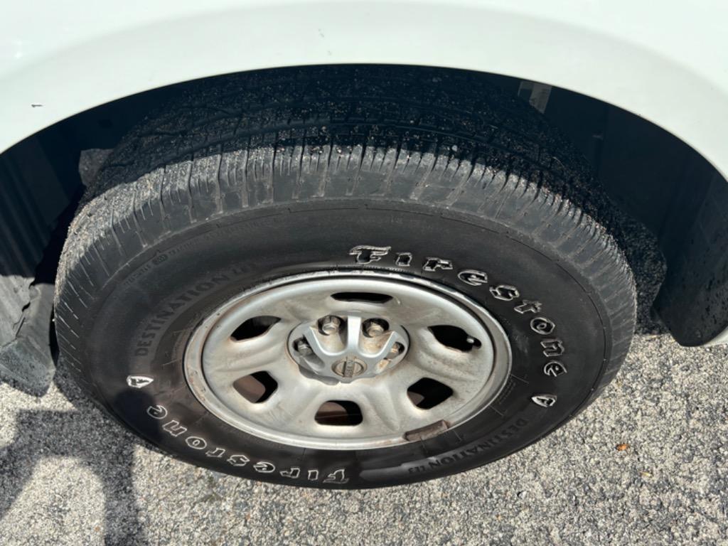 2017 Nissan Frontier S photo