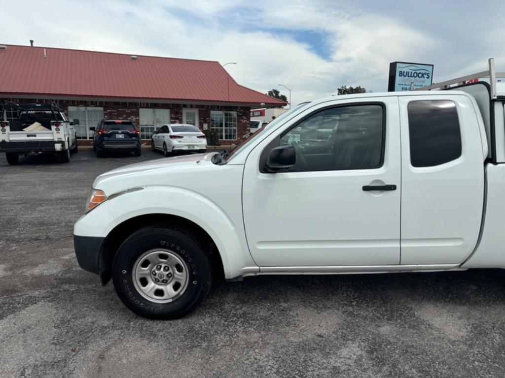 2017 Nissan Frontier S photo