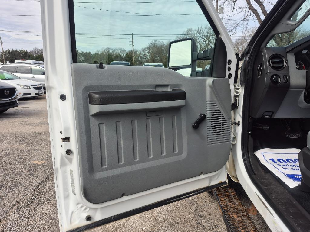 2011 Ford F-350 Super Duty - $16,999