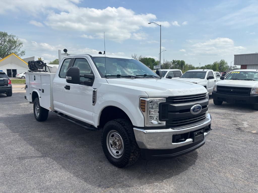 2019 Ford F-250 - $17,999