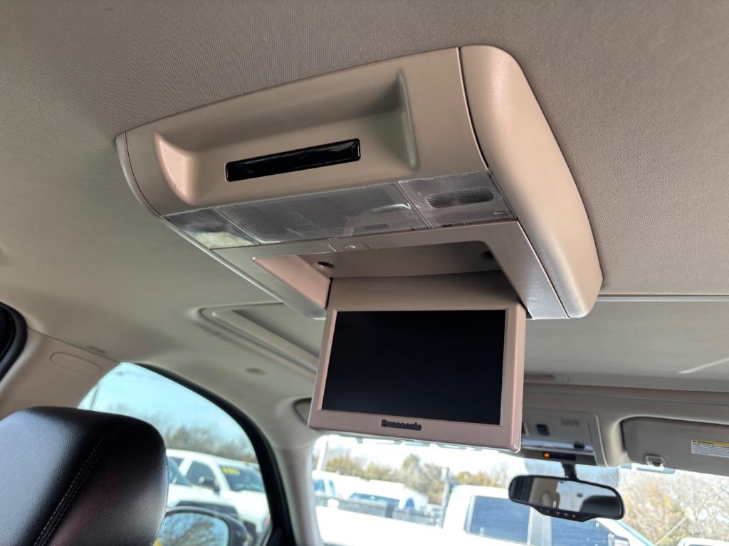 2012 Chevrolet Suburban LT 1500 photo