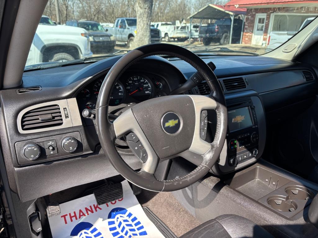 2012 Chevrolet Suburban LT 1500 photo