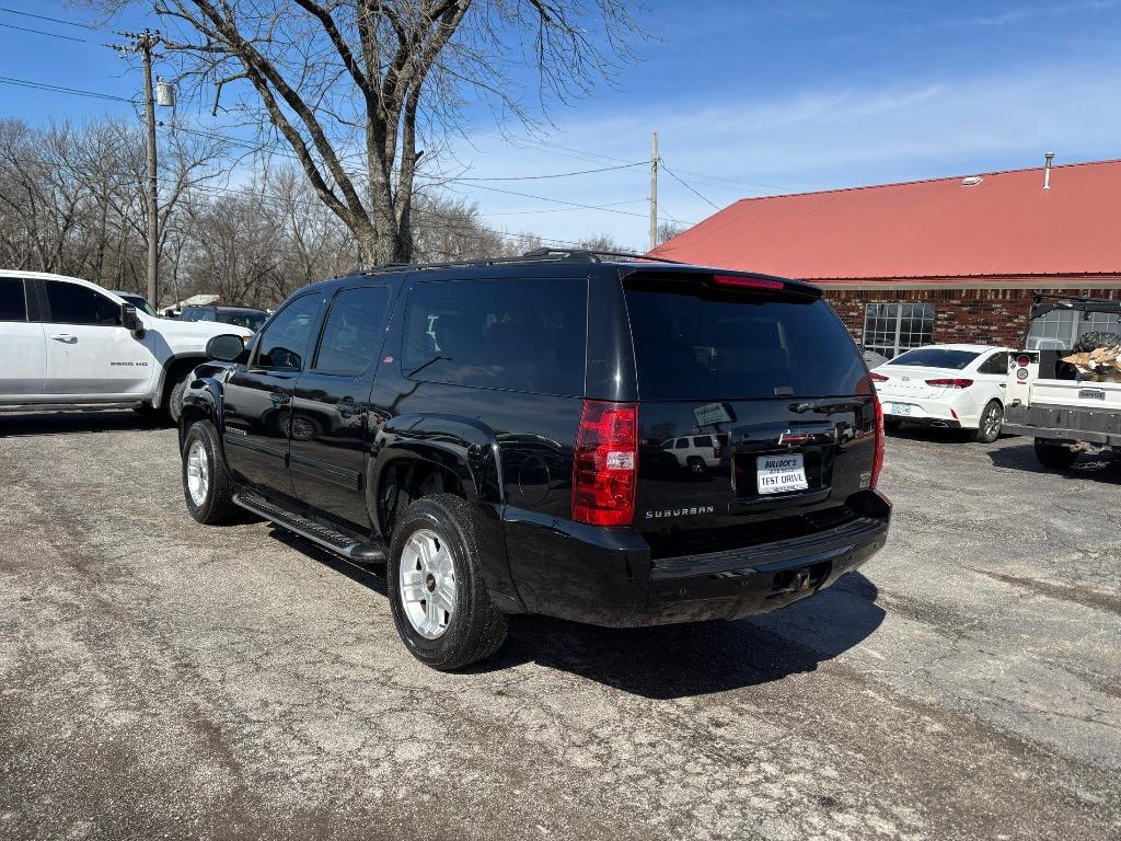 2012 Chevrolet Suburban LT 1500 photo