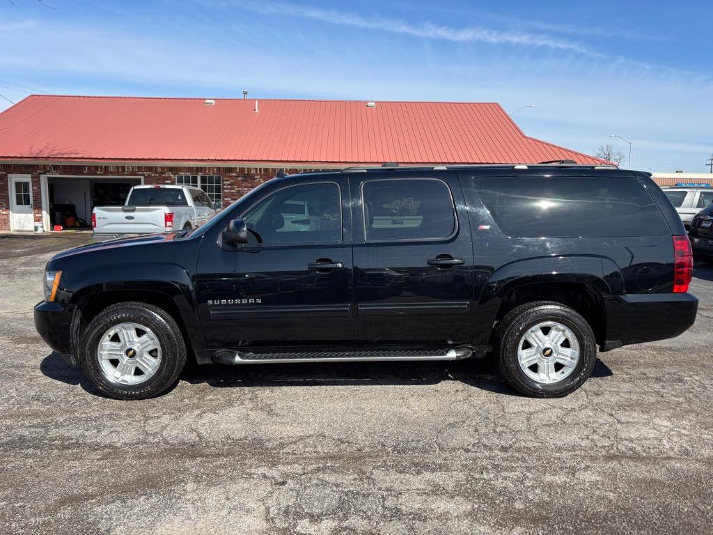 2012 Chevrolet Suburban LT 1500 photo