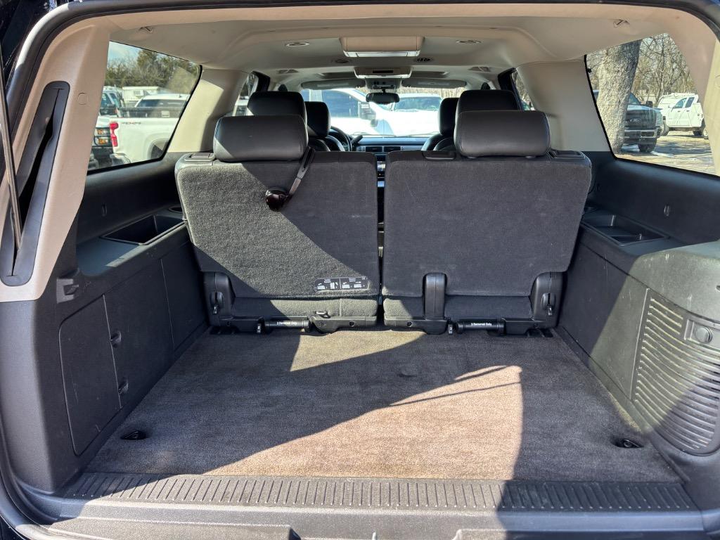 2012 Chevrolet Suburban LT 1500 photo