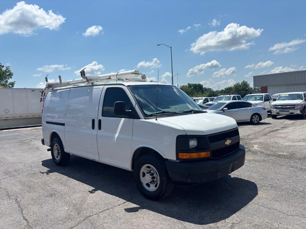 2015 Chevrolet G2500 Vans Express photo