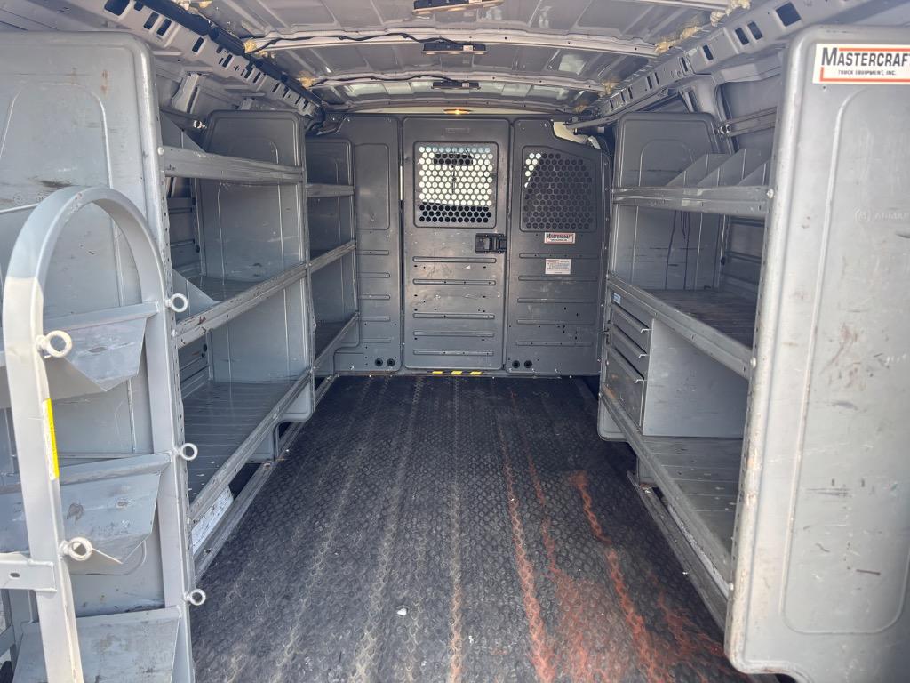 2015 Chevrolet G2500 Vans Express photo