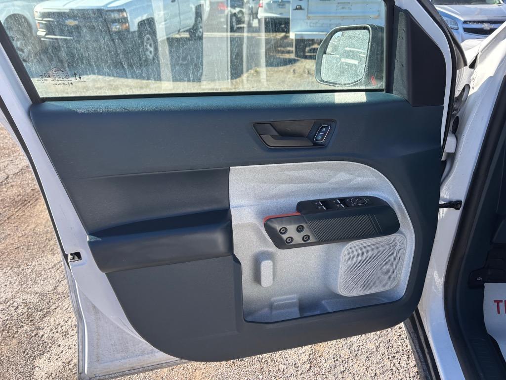 2022 Ford Maverick XLT photo
