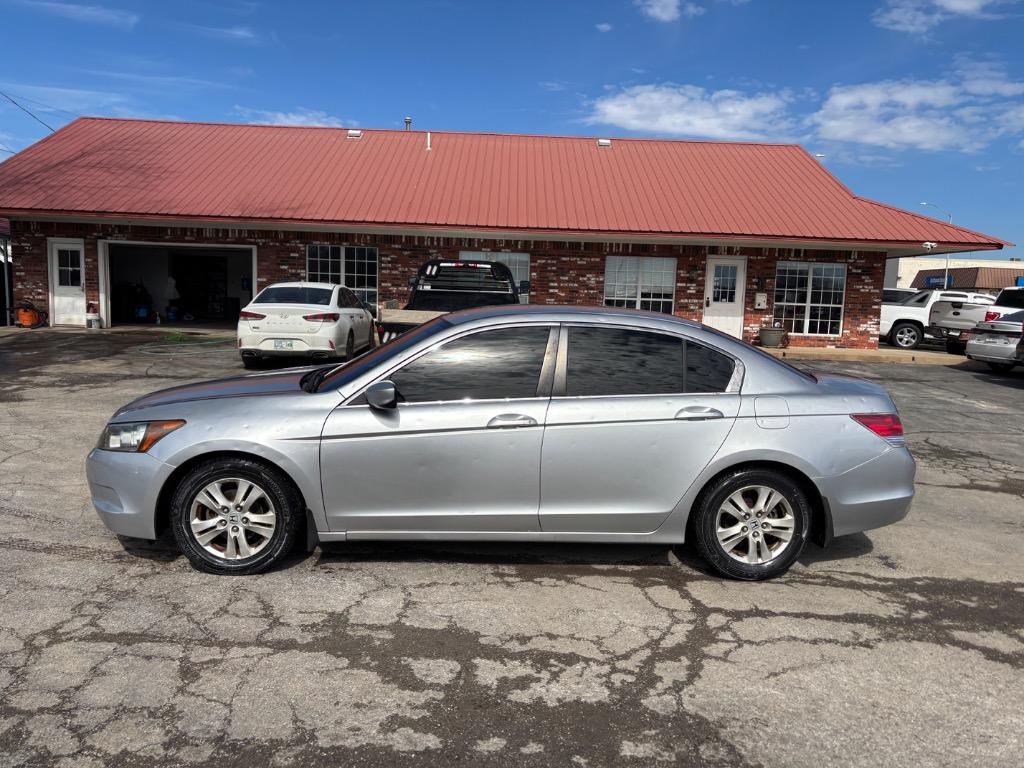 2009 Honda Accord LX-P photo