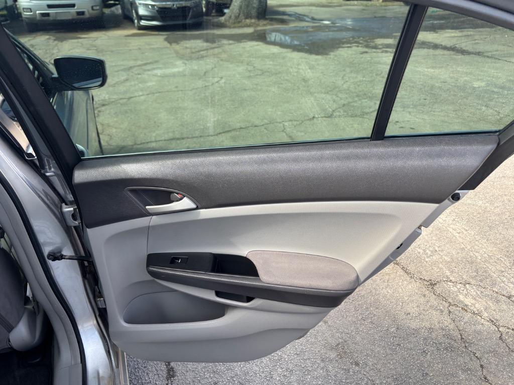 2009 Honda Accord LX-P photo