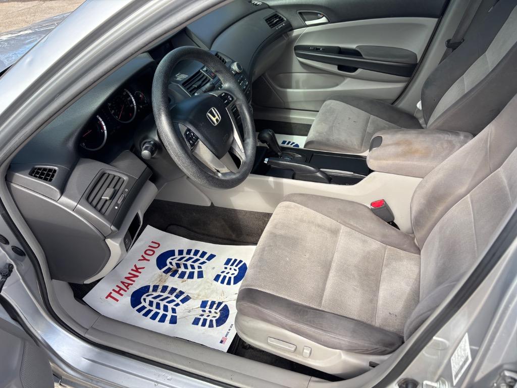 2009 Honda Accord LX-P photo