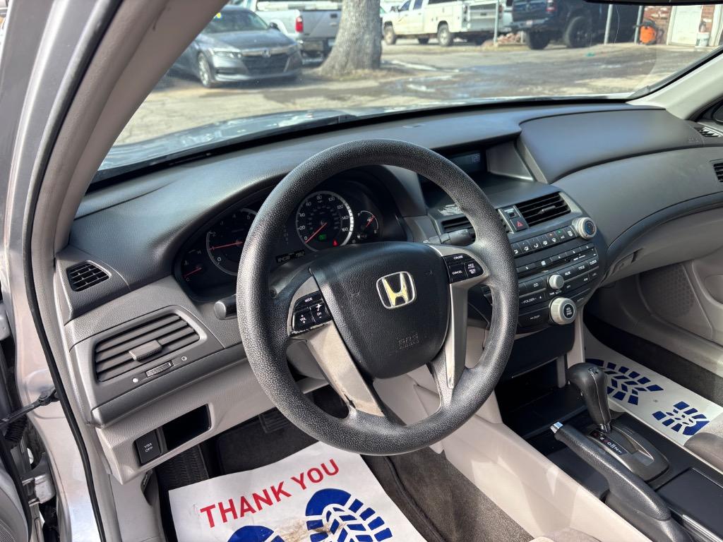 2009 Honda Accord LX-P photo