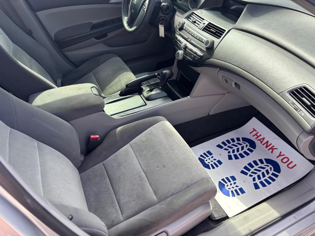 2009 Honda Accord LX-P photo