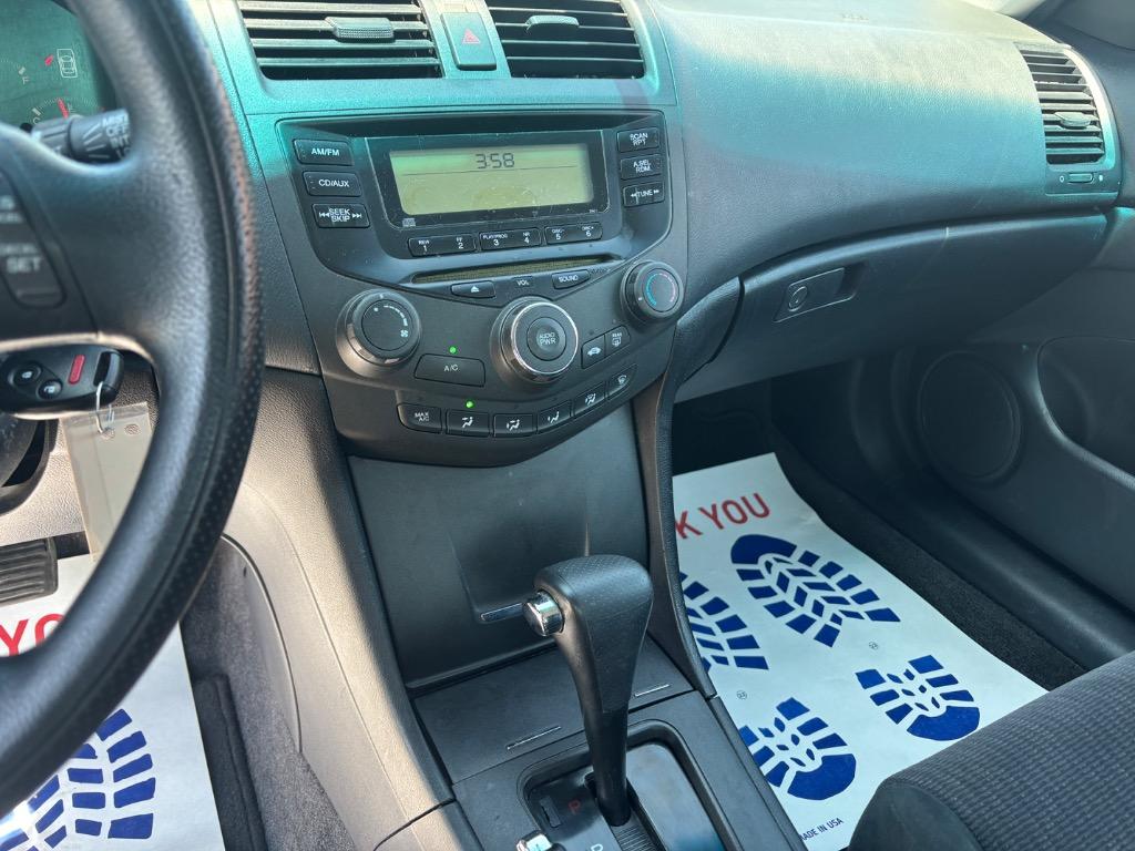 2005 Honda Accord LX photo