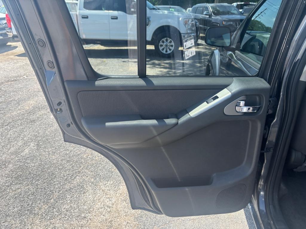 2012 Nissan Pathfinder - $9,999