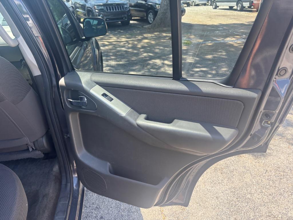 2012 Nissan Pathfinder - $9,999