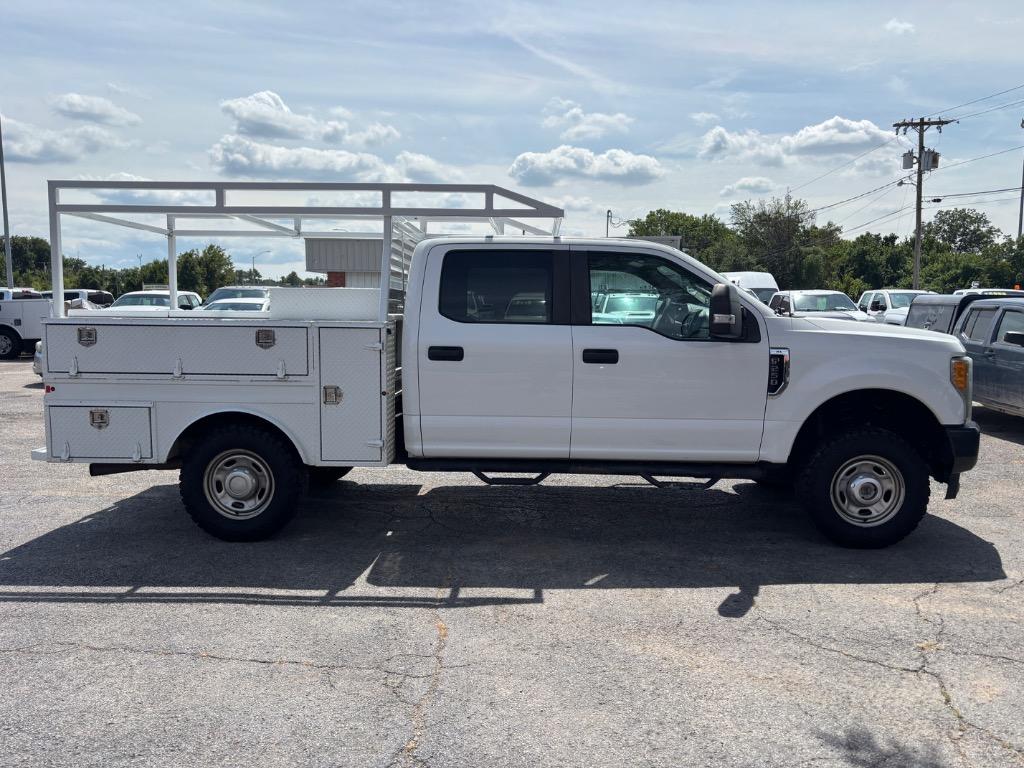 2017 Ford F-250 - $22,999