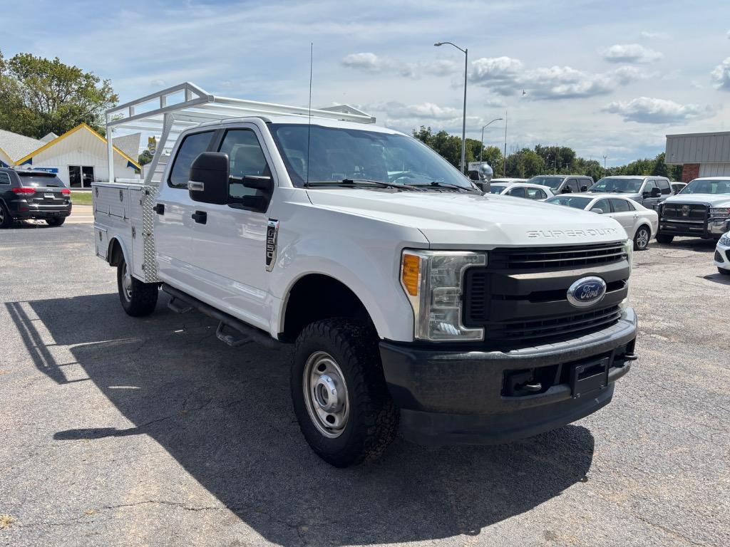 2017 Ford F-250 - $22,999