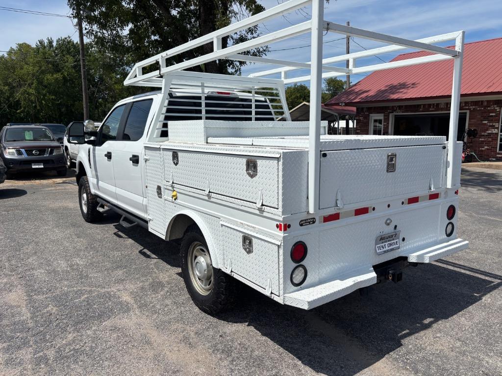 2017 Ford F-250 - $22,999