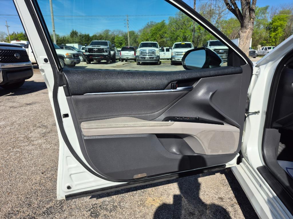 2018 Toyota Camry - $14,999