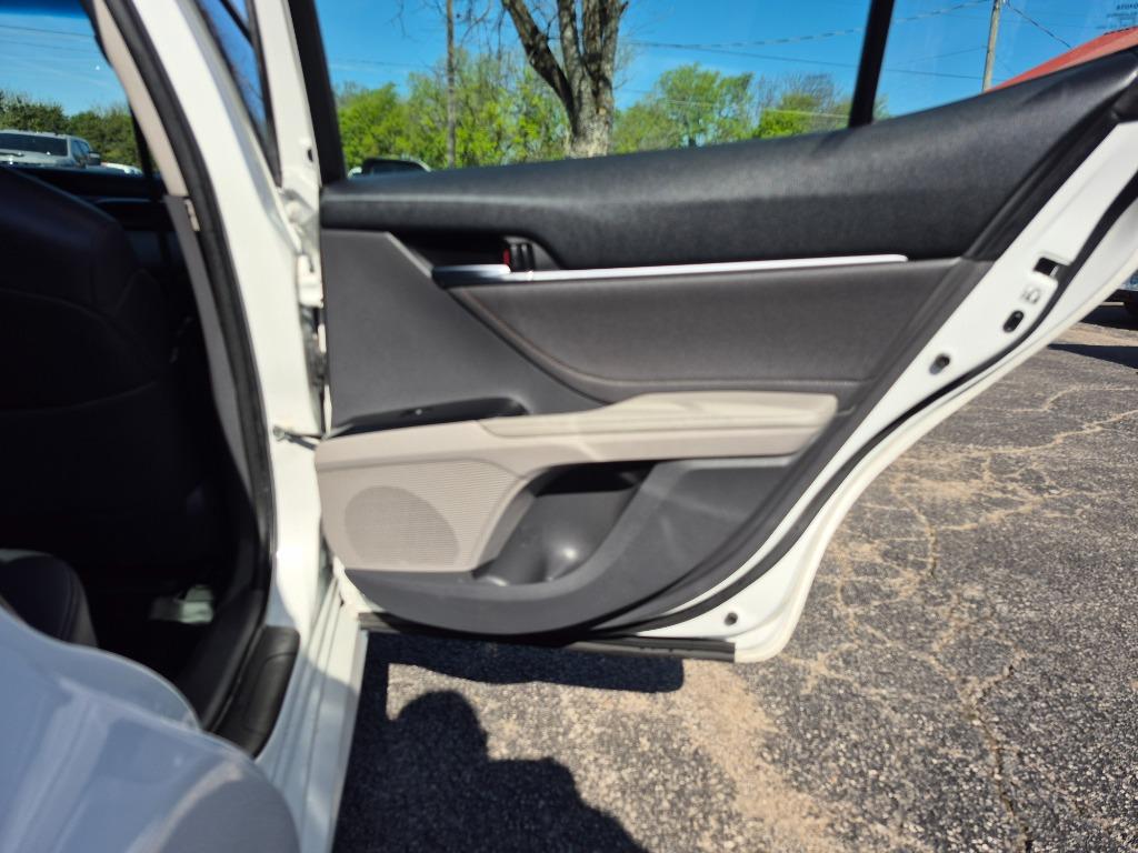 2018 Toyota Camry - $14,999