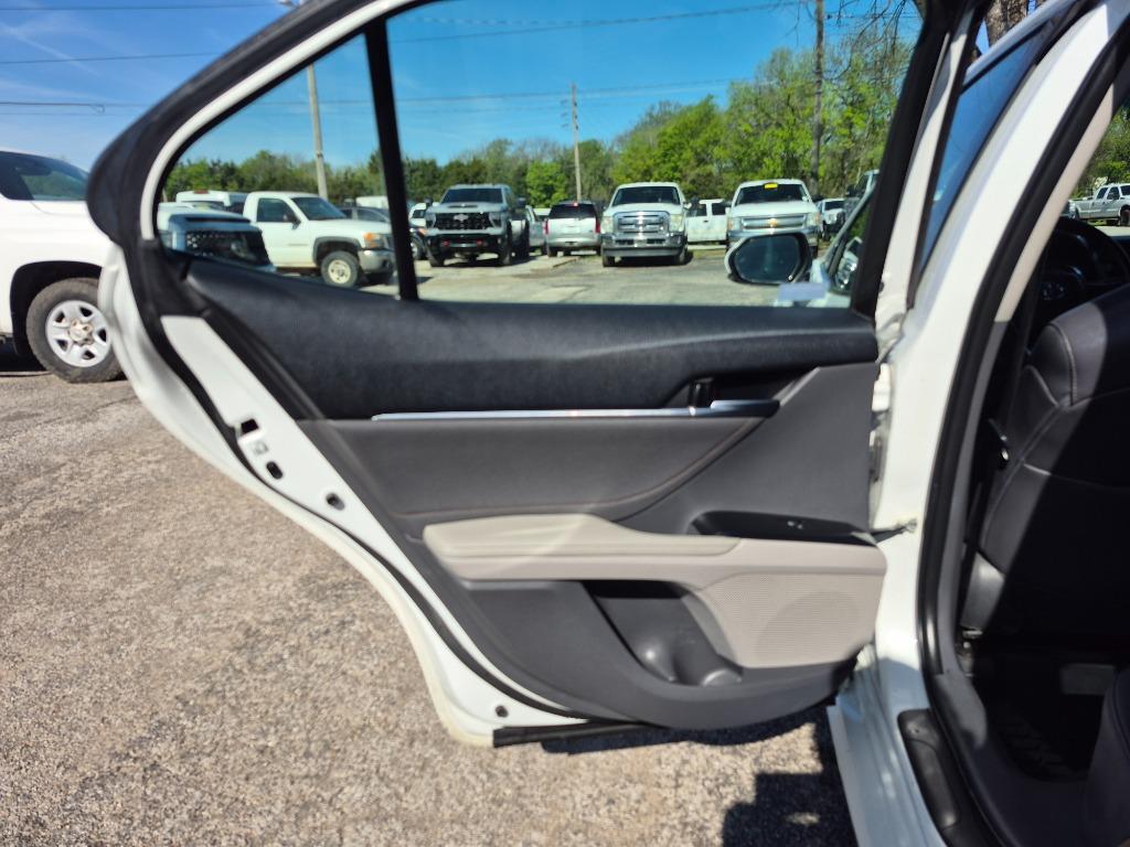 2018 Toyota Camry - $14,999
