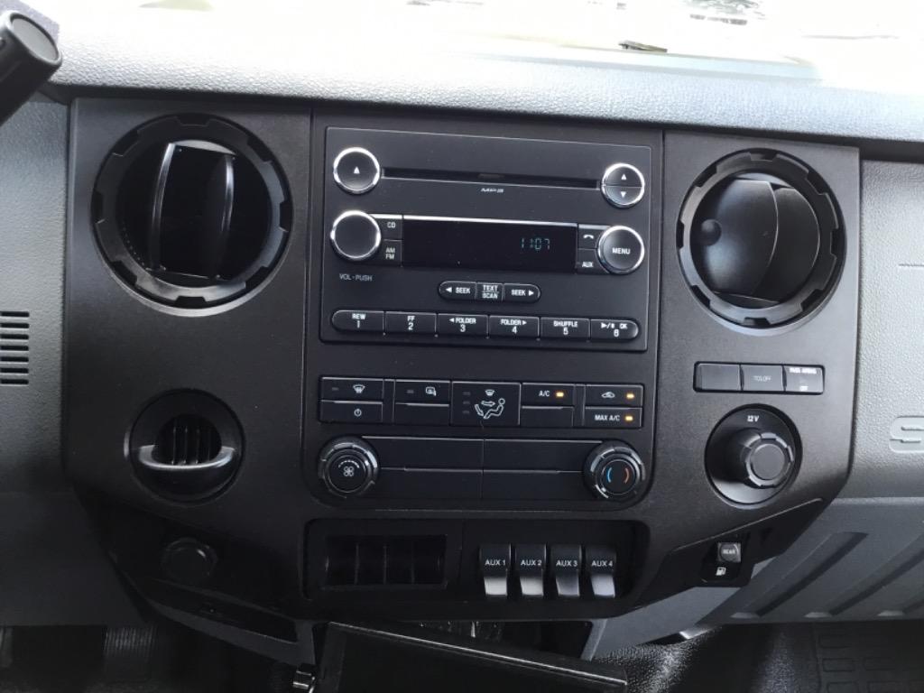 2013 Ford F-550 - $17,999