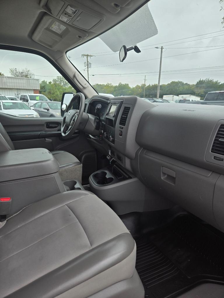 2016 Nissan Nv - $10,999