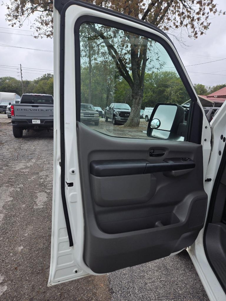 2016 Nissan Nv - $10,999