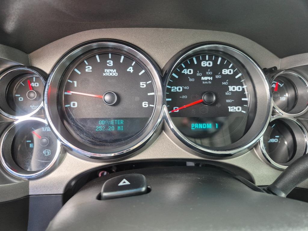 2012 Chevrolet Silverado 2500 - $8,999