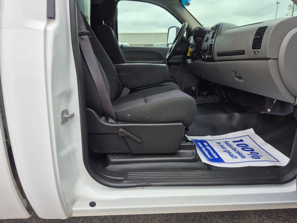 2012 Chevrolet Silverado 2500 - $8,999