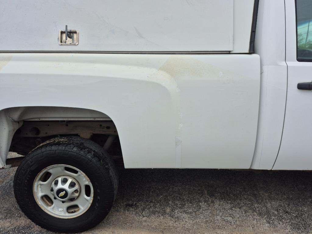 2012 Chevrolet Silverado 2500 - $8,999