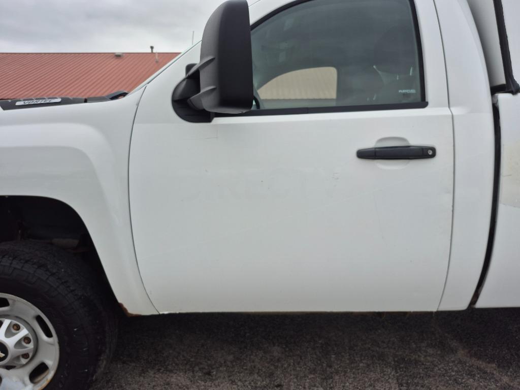 2012 Chevrolet Silverado 2500 - $8,999
