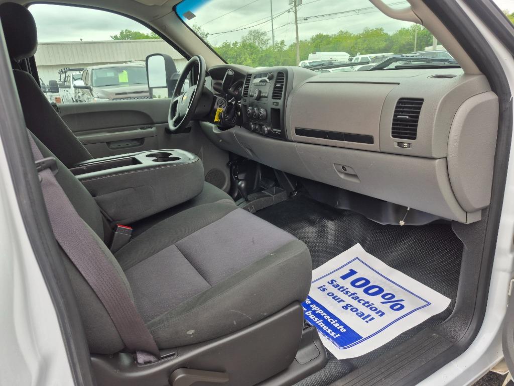 2012 Chevrolet Silverado 2500 - $8,999