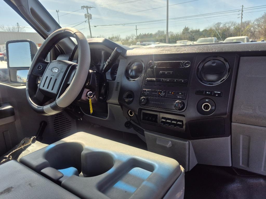 2011 Ford F-350 Super Duty - $7,999