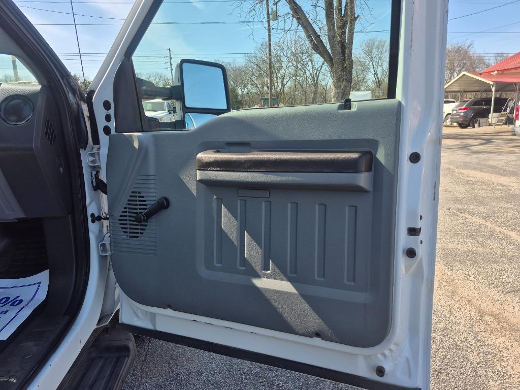 2011 Ford F-350 Super Duty - $7,999