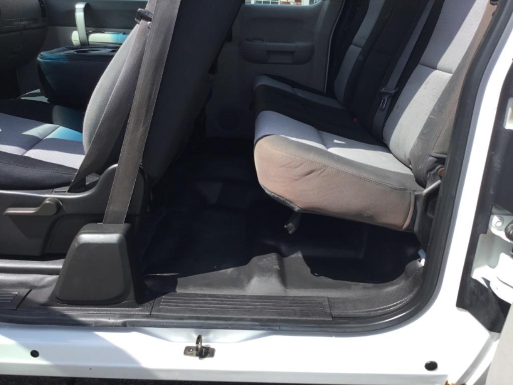 2007 Chevrolet Silverado 2500 - $8,999