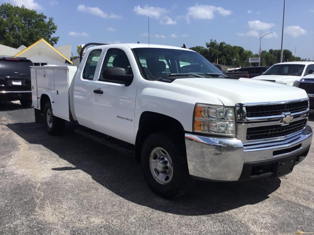 2007 Chevrolet Silverado 2500 - $8,999