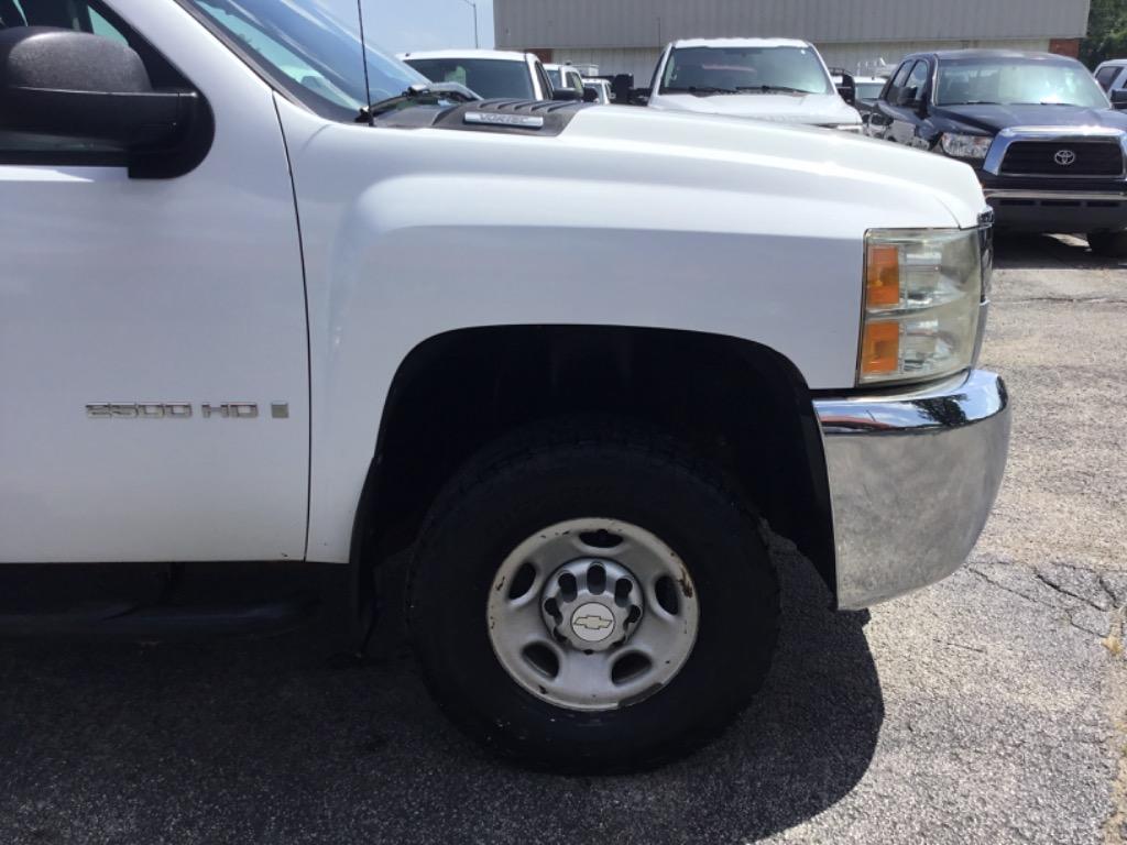 2007 Chevrolet Silverado 2500 - $8,999