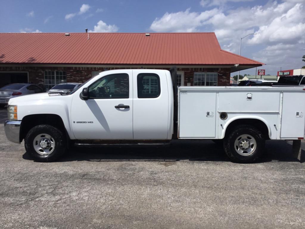 2007 Chevrolet Silverado 2500 - $8,999