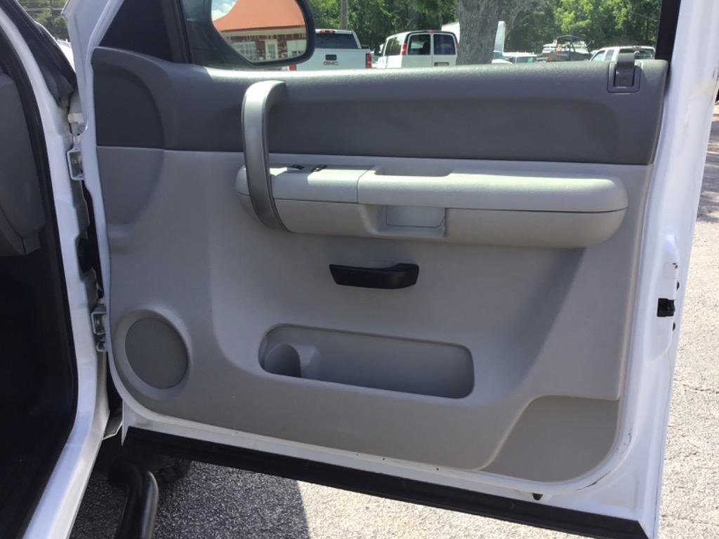 2007 Chevrolet Silverado 2500 - $8,999