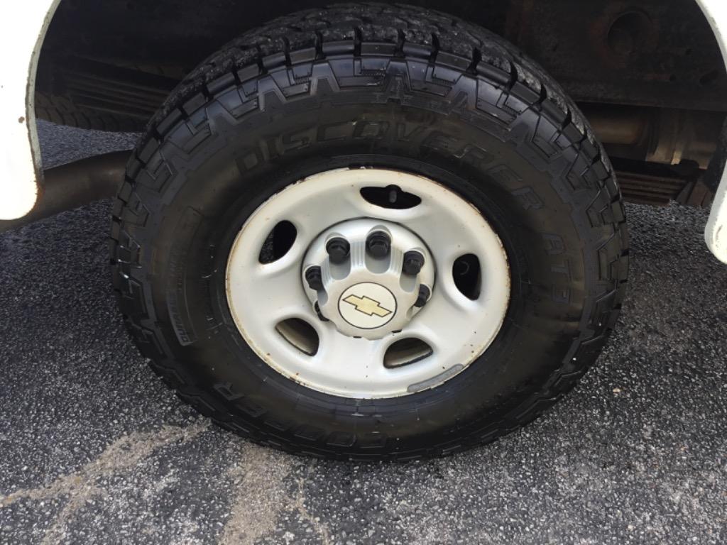 2007 Chevrolet Silverado 2500 - $8,999