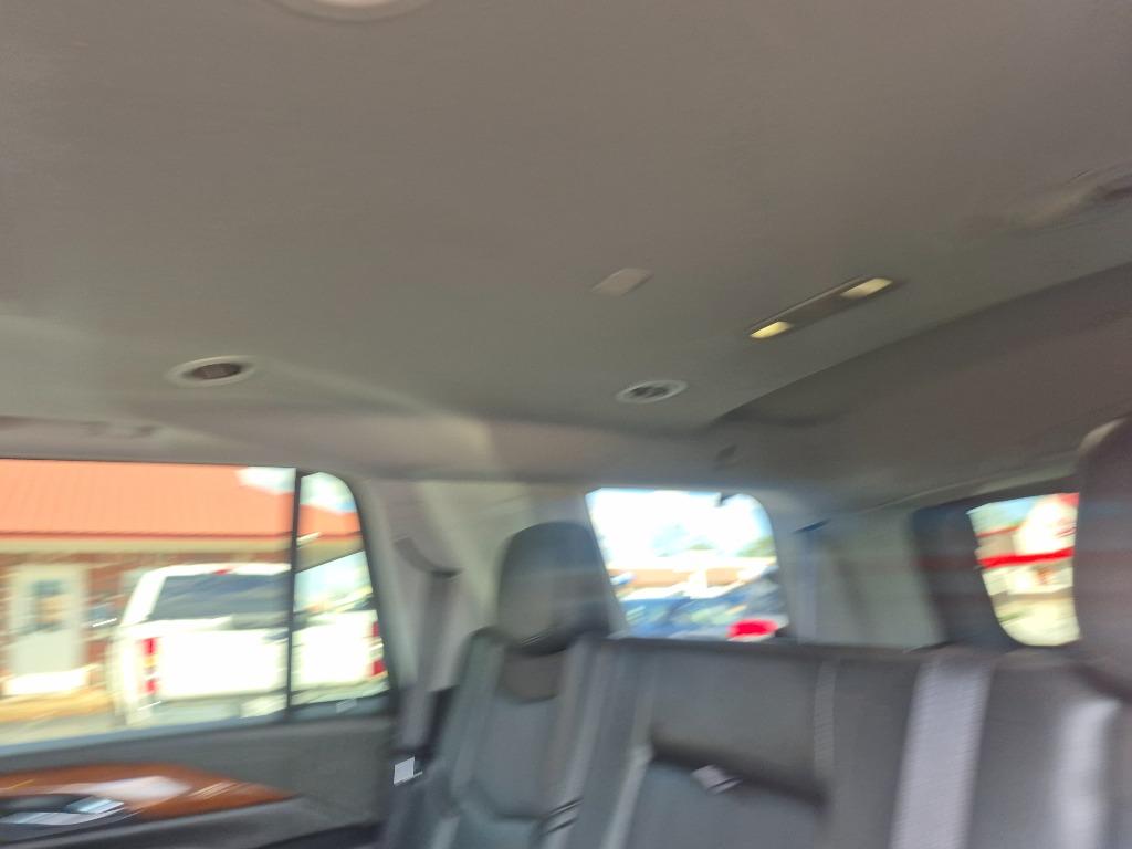 2018 Cadillac Escalade - $22,999